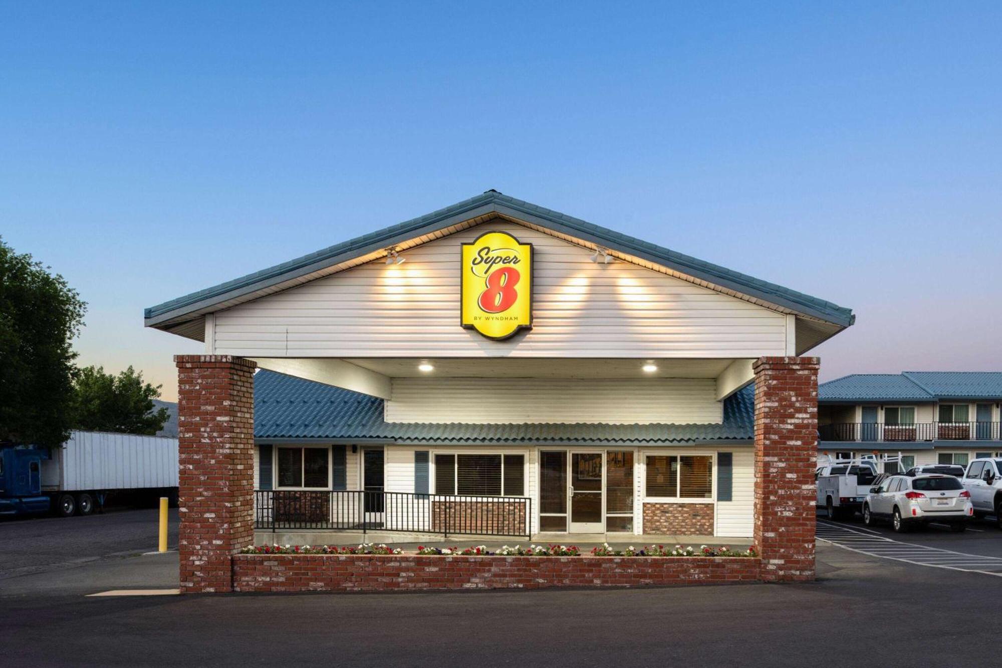 Super 8 By Wyndham Susanville Zewnętrze zdjęcie